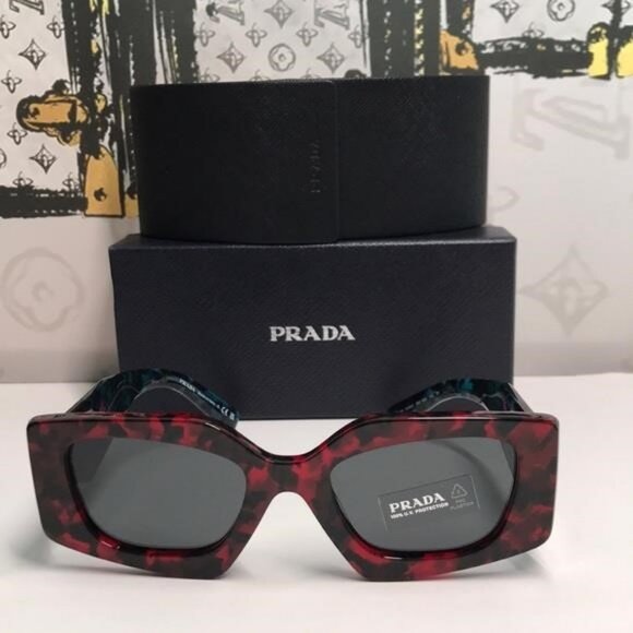 New Authentic Prada Red and Black Women's Sunglasses PR15Y - Picture 7 of 12